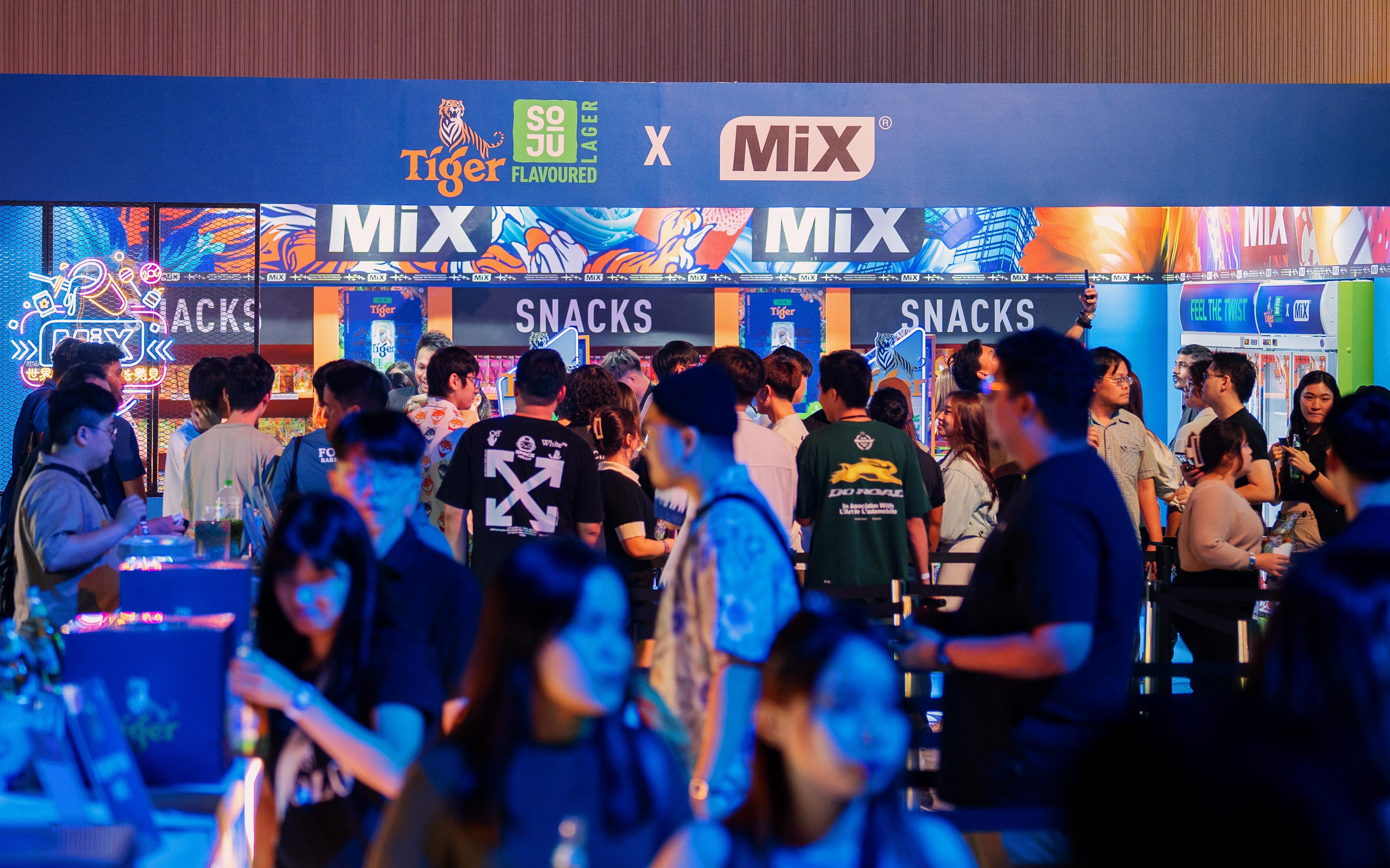 consumers-checking-out-the-mixstore-booth-at-the-tiger-soju-flavoured-lager-launch-party.jpg